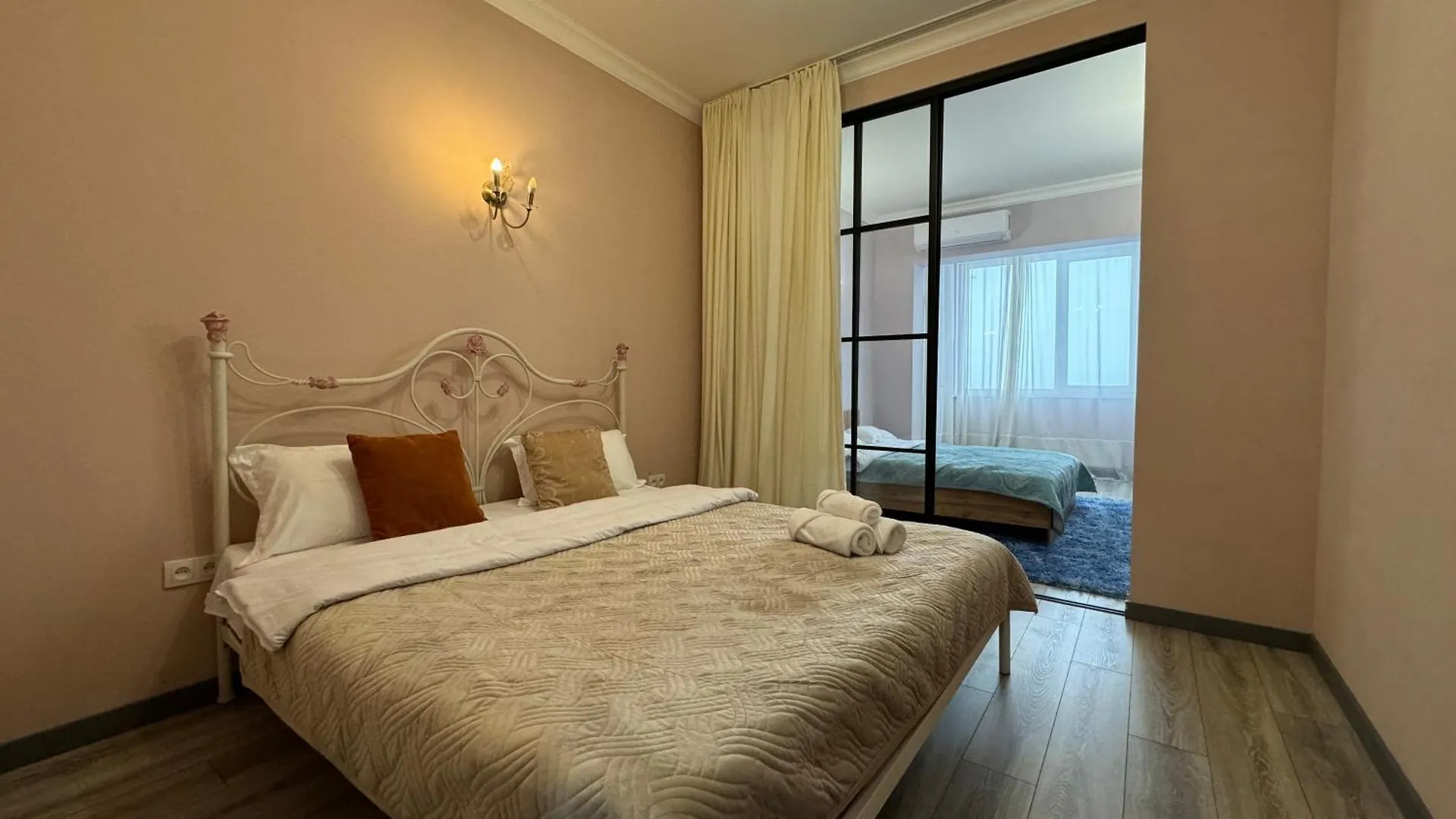Apartment Comfort City Business Almaty